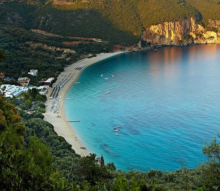 Lichnos Beach