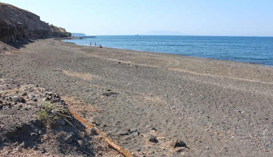 Vourvoulos Beach Santorini