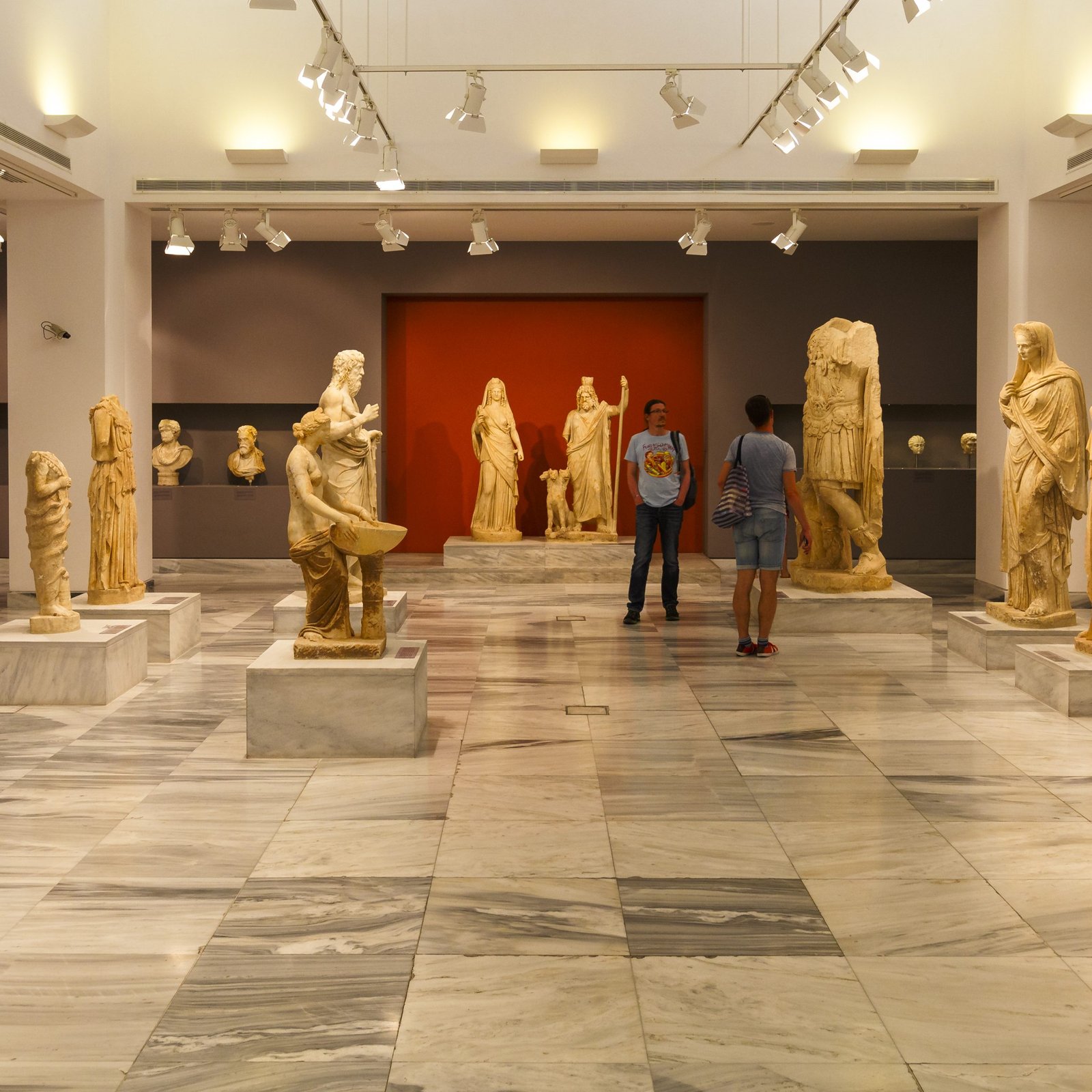 Heraklion Archaeological Museum Crete, Editorial Milan Gonda