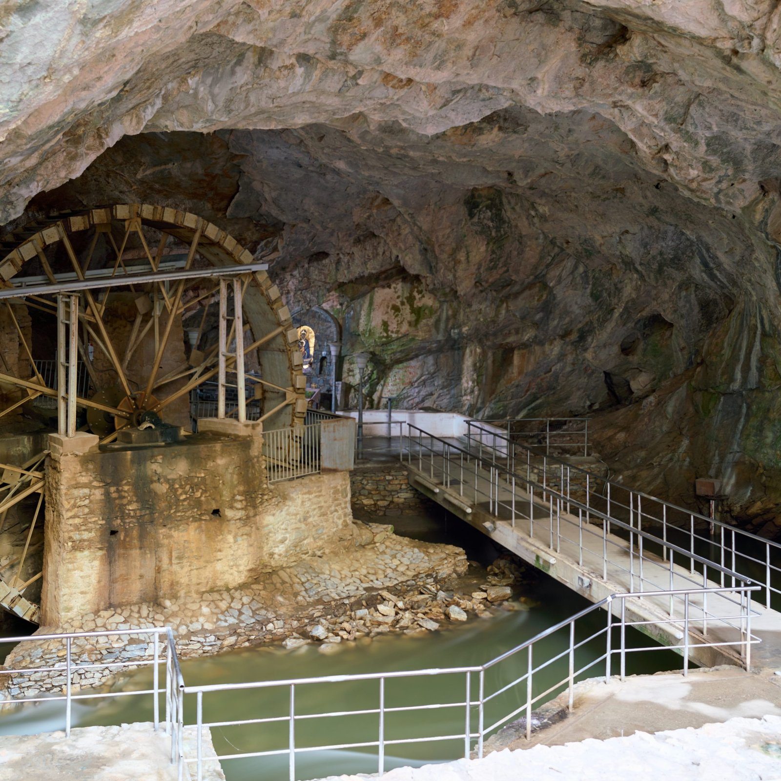 Aggitis River Cave