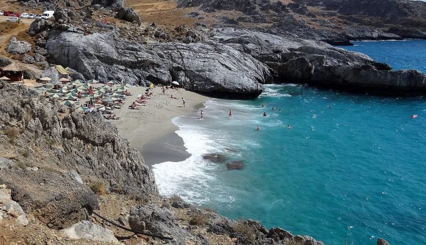 Mikro Ammoudi Beach